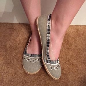 Maurice's grey slip-on flats
